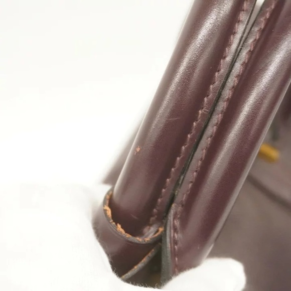 Authentic Louis Vuitton Taiga Kendall PM ACAJOU travel bag with strap - Picture 3 of 16